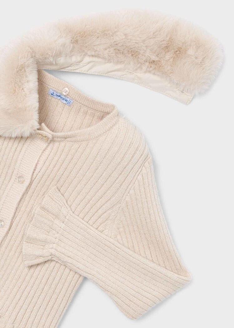 YAKASI KÜRKLÜ HIRKA